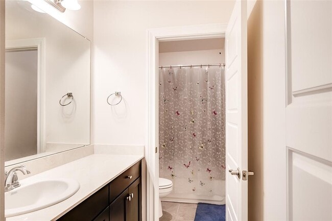 Building Photo - 508 Middle Brook Dr