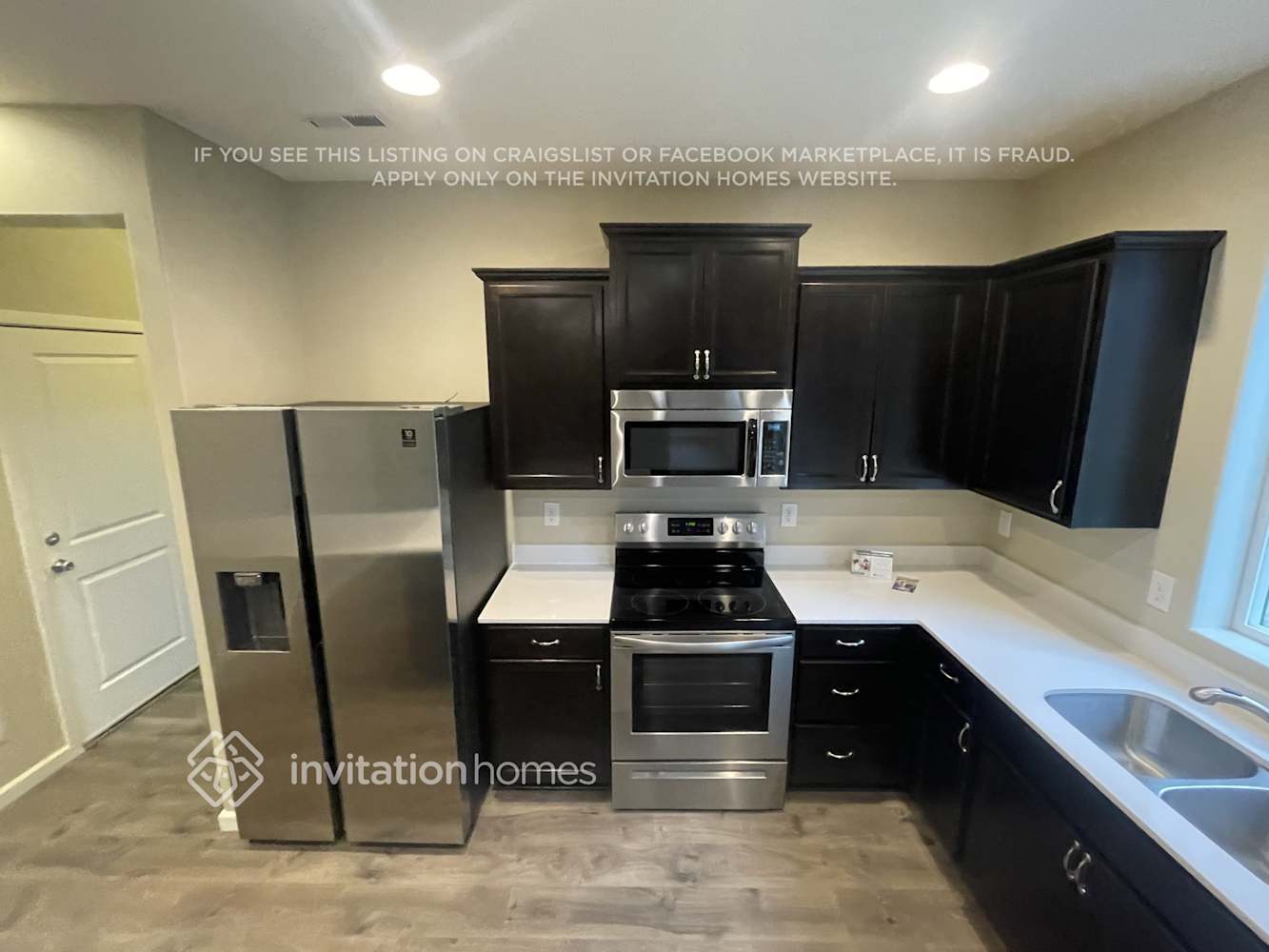 Building Photo - 7154 Desperado Dr SE