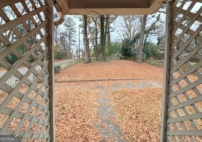 Building Photo - 963 Prospect Ave SE