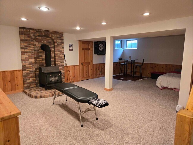 Building Photo - 14995 50th Ave