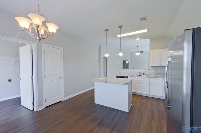 Building Photo - 107 Dawson's Ml Dr