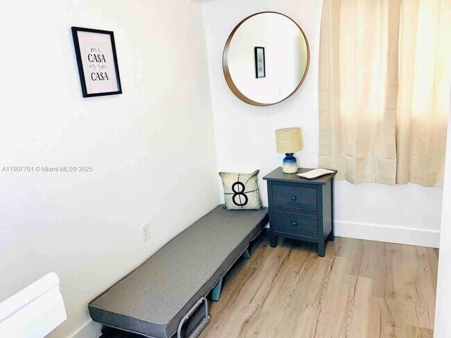 Building Photo - 821 SW 2nd St