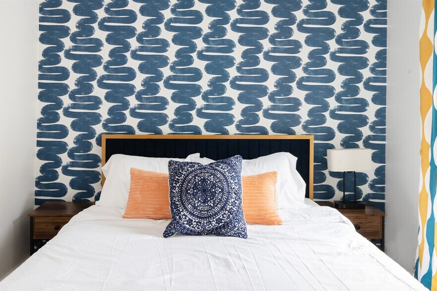 Building Photo - 10628 Lee Ave