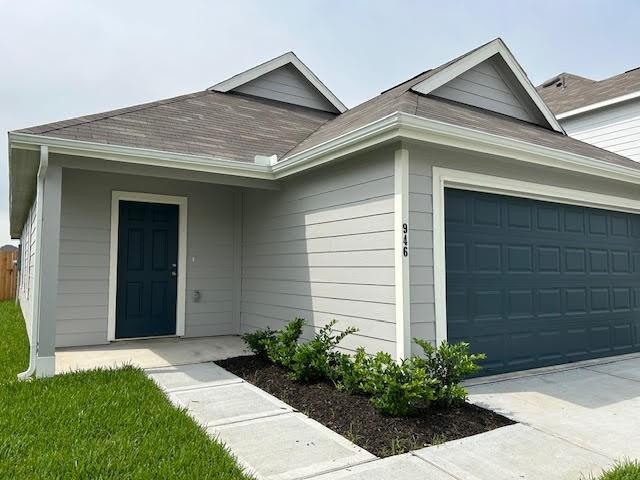 Building Photo - 946 Luke Darrell Dr
