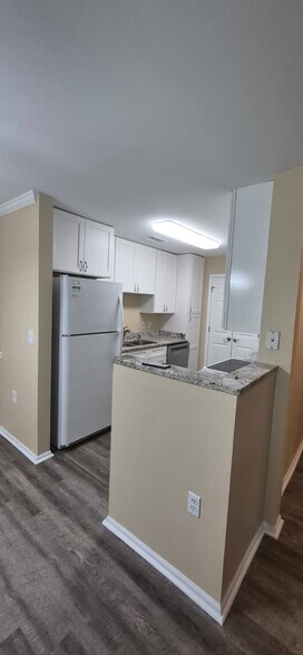 Kitchen - 50 Pebble Beach Cv