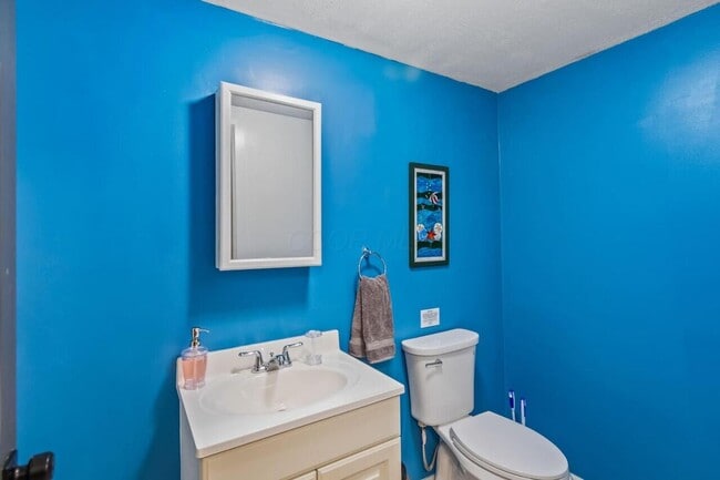 Building Photo - 444 Grand Ridge Dr