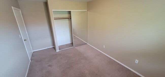 Building Photo - Beautiful former Model Home located near S...