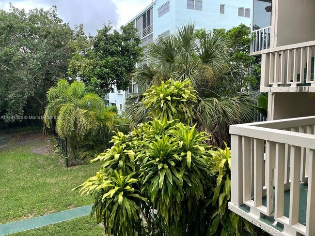 Building Photo - 1420 Atlantic Shores Blvd