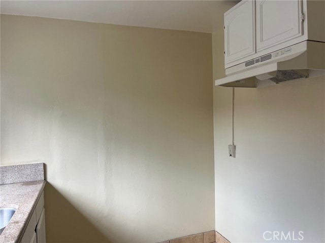 Building Photo - 4616 W 111th St