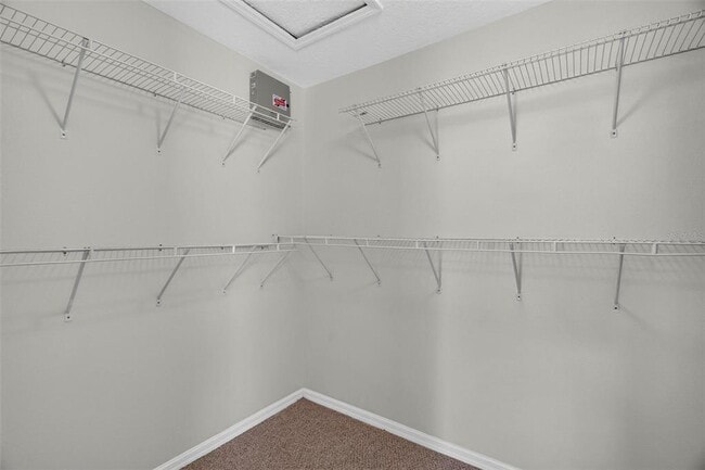 Building Photo - 2074 Shaw Ln