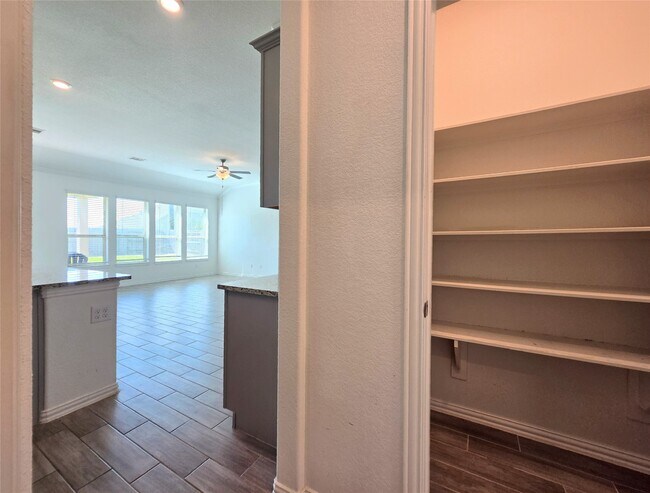 Building Photo - 4826 Albany Ridge Ln