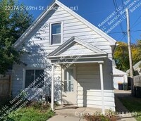 Building Photo - 2207 S 69th St
