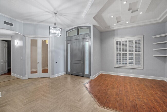 Building Photo - 6464 Snowheights Ct