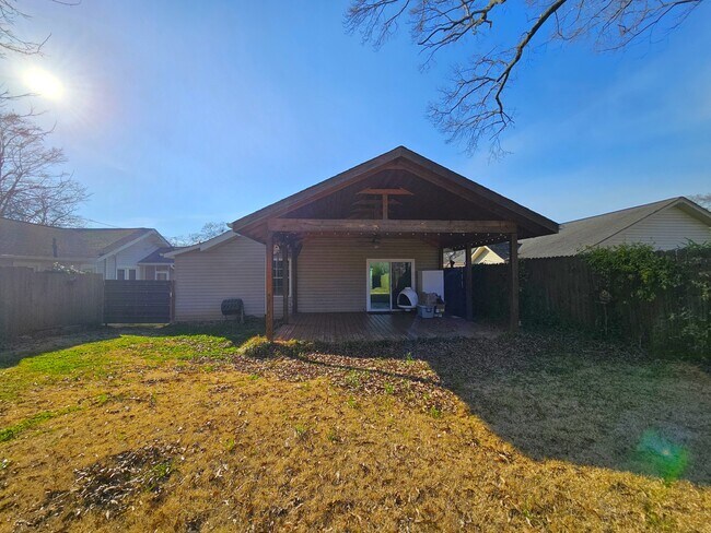 Building Photo - 23 McAdoo Ave