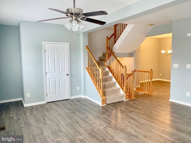 Building Photo - 8108 Horseshoe Cottage Cir