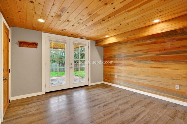 Building Photo - 10022 SE 172nd Ave