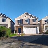 Building Photo - Beautiful Recently Remodeled Propety Ready For You to Enjoy!