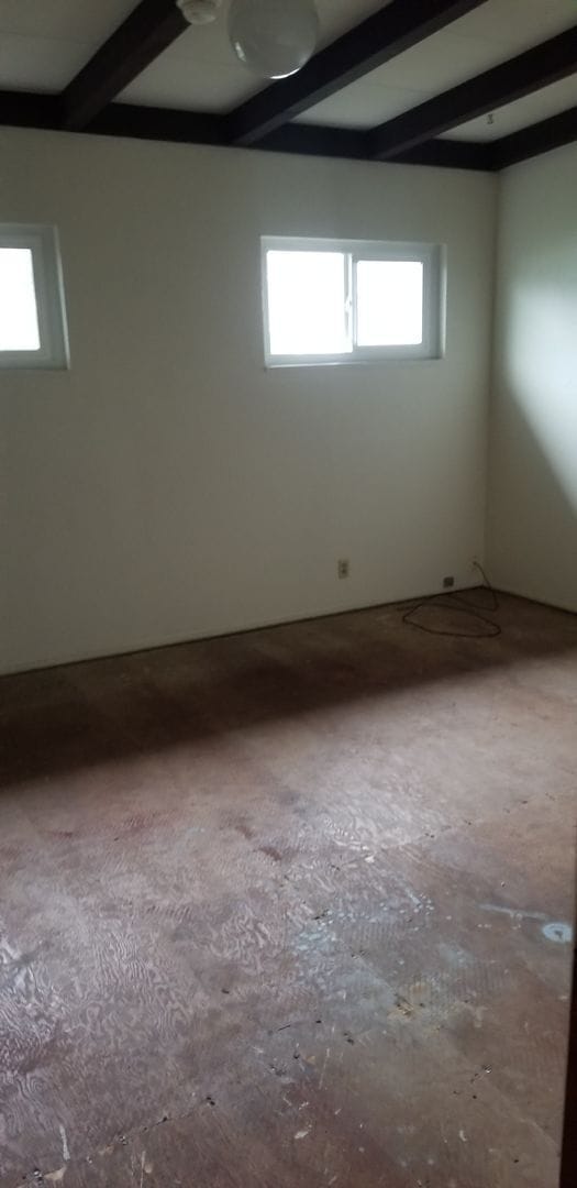 Building Photo - Three bedroom Home Close to the Hospital in Eureka