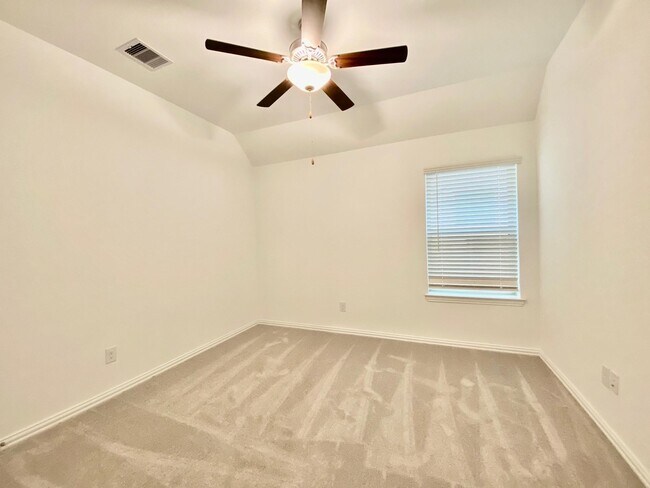 Building Photo - 8710 Morning Glow Dr