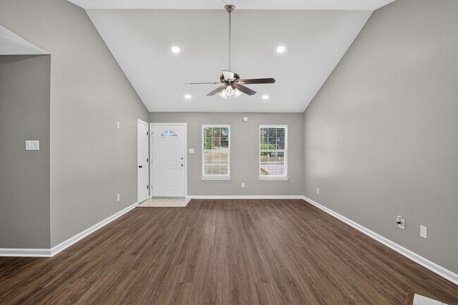 Building Photo - 2725 Valley Forge Dr