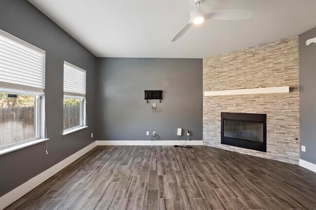 Building Photo - 11416 Flushwing Dr