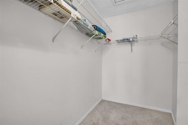 Building Photo - 2523 Pine Ridge Way S
