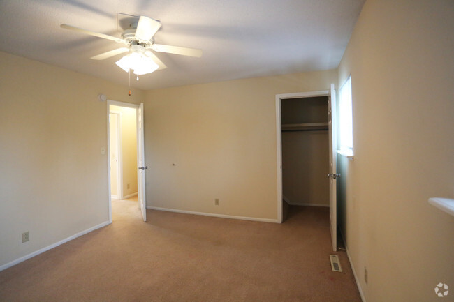 bdrm 1 - Wynwood Townhouses