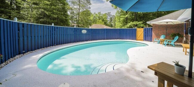 Building Photo - 3 Bayberry Cir