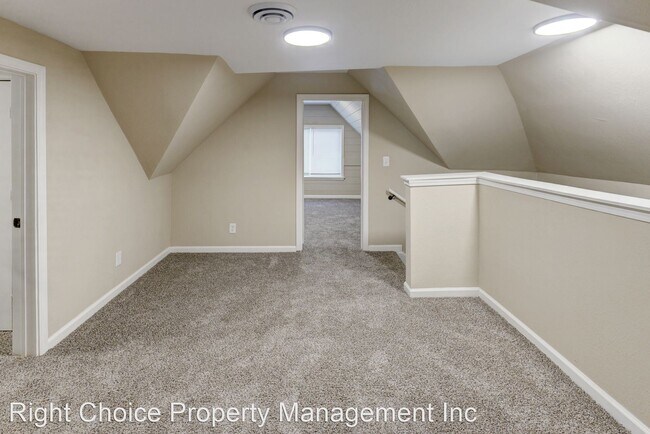 Building Photo - 4 br, 2 bath House - 631 Independence Ave