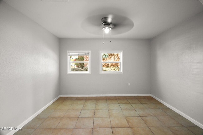 Building Photo - 317 Olivia Cir