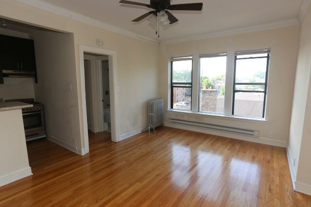 Building Photo - 4617 N Paulina St