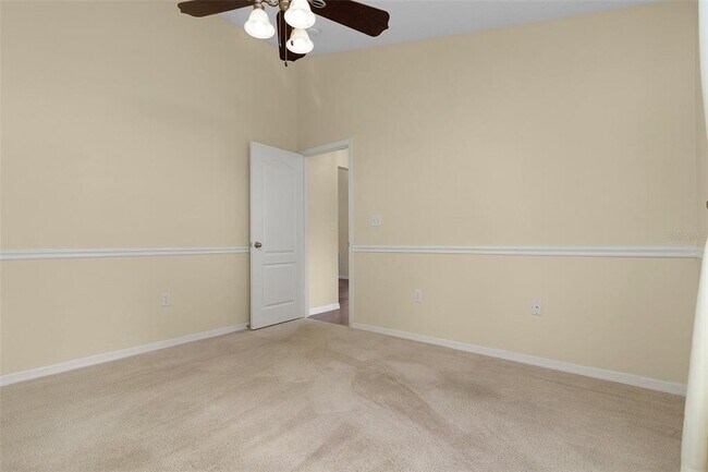 Building Photo - 2936 Twin Oaks Dr