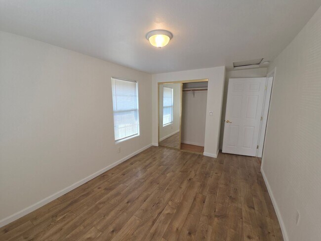 Building Photo - 903 Railroad Ave