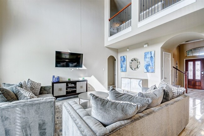 Building Photo - 19611 Travis Cannon Ln