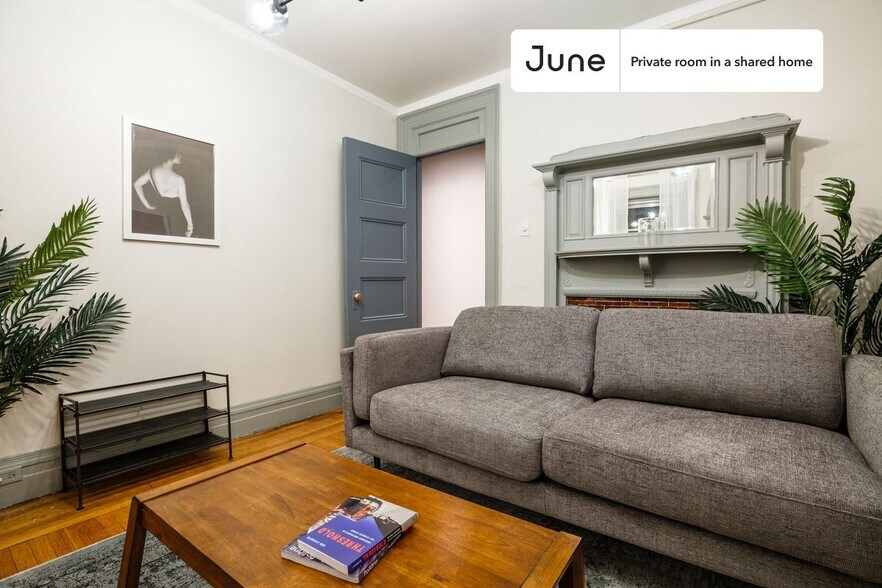 Building Photo - Room in Shared 4 bed/1 bath home in Chelsea