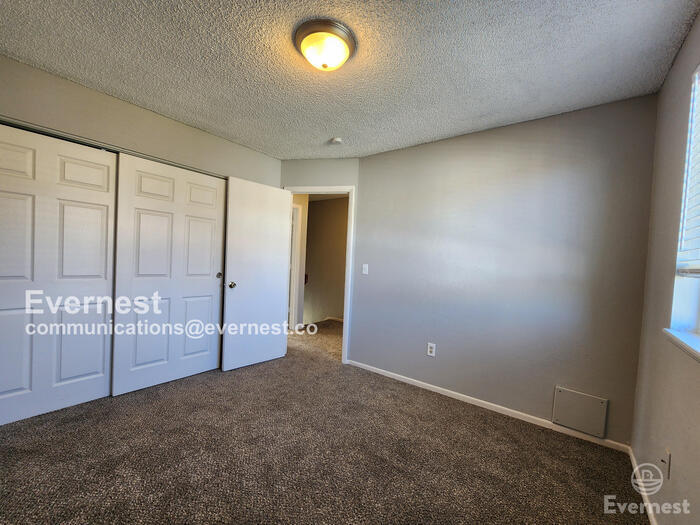 Building Photo - 8119 W 54th Pl