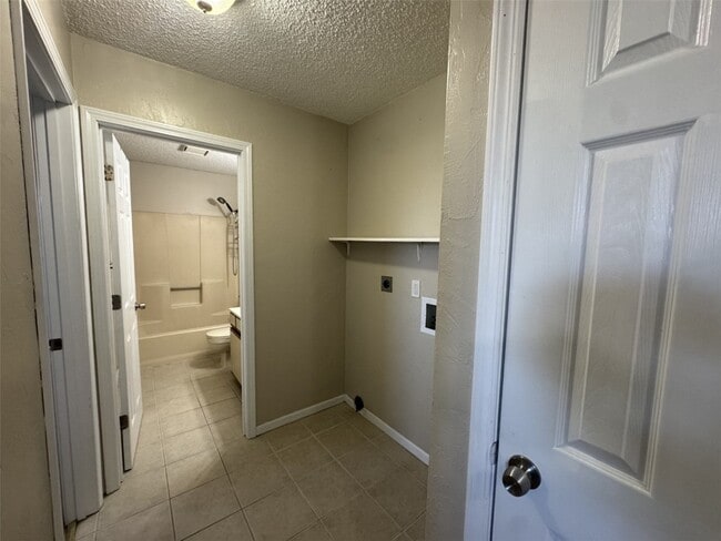 Building Photo - 106 Osterhage Dr