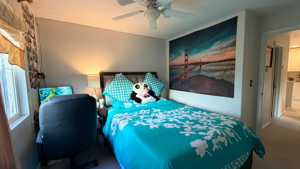 Building Photo - 5153 Aspen St