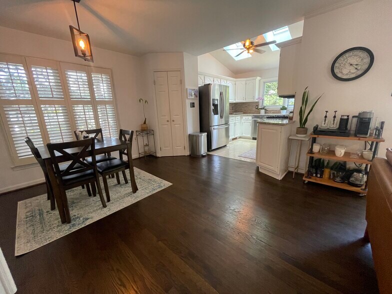 Building Photo - 6502 Summerton Way