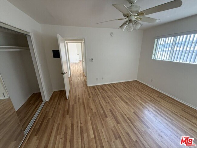 Building Photo - 18600 Burbank Blvd