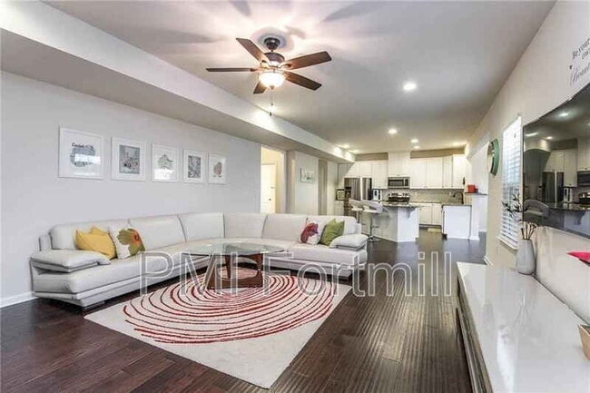 Building Photo - 1351 Yellow Springs Dr