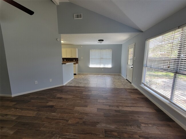 Building Photo - 2218 Wickburn Dr