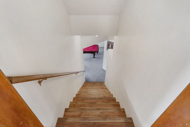 Building Photo - Stunning Home and Three Bay Shop Along Spo...