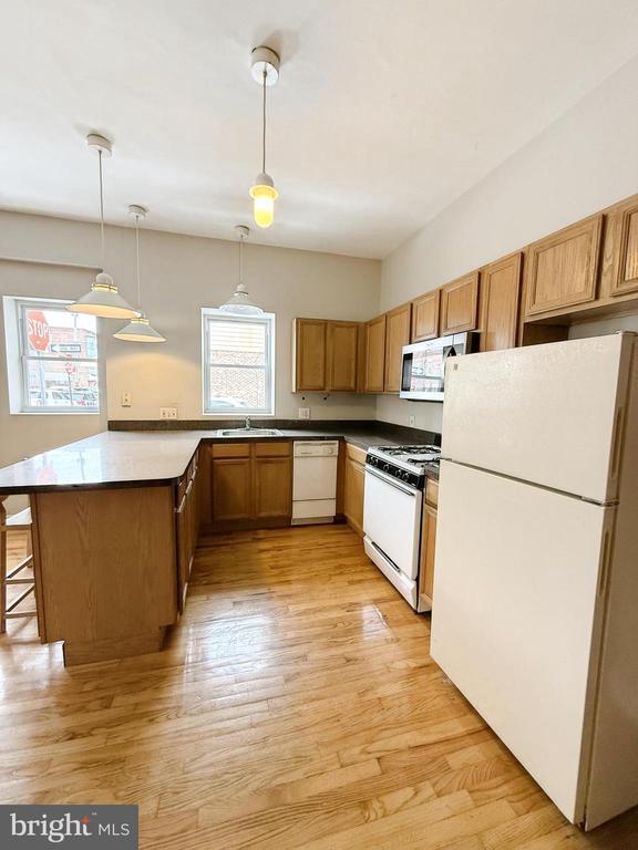 Building Photo - 1625 S 9th St