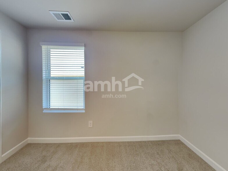 Building Photo - 542 Crowder Pl