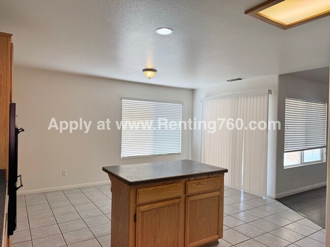Building Photo - Beautiful Home in Copper Hills!