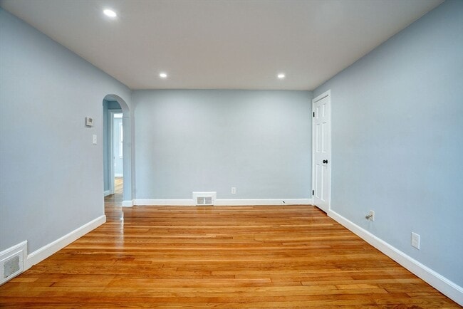 Building Photo - 23 Langley Cir