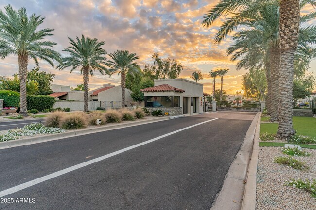 Building Photo - 8556 N 84th St