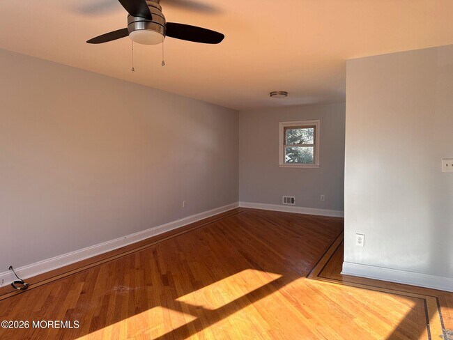 Building Photo - 420 Mermaid Ave