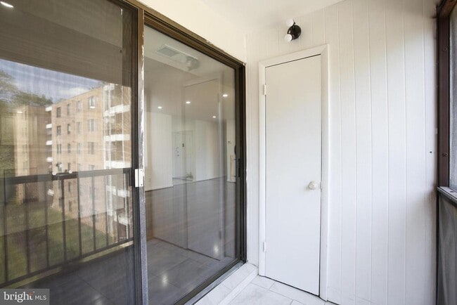 Building Photo - 6317 Park Heights Ave